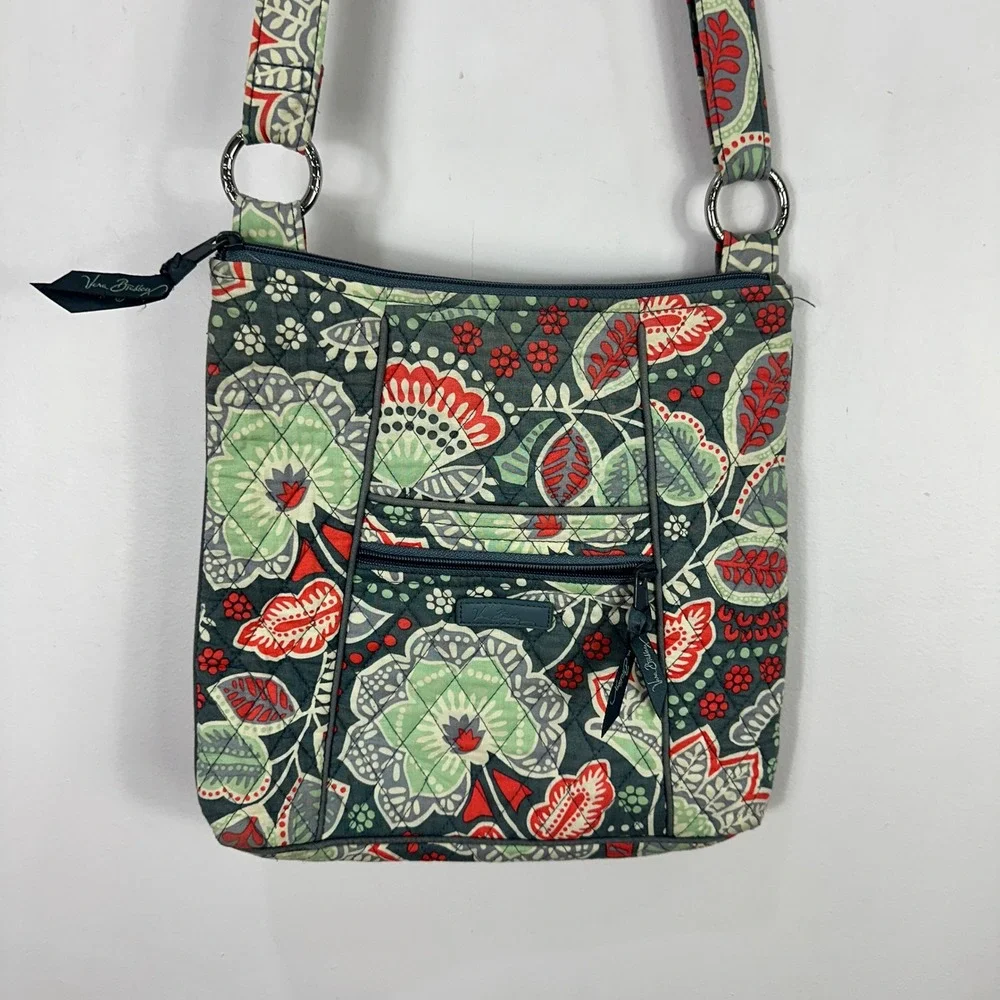 Vera Bradley Floral Crossbody Bag Adjustable Strap Travel Zip‎ Pocket Purse